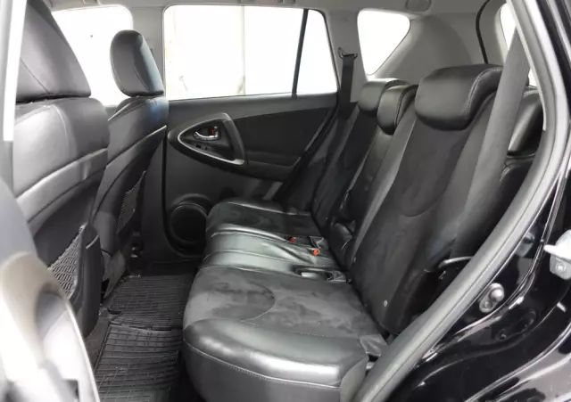 TOYOTA RAV4 2.2 D-4D 4x4 Life