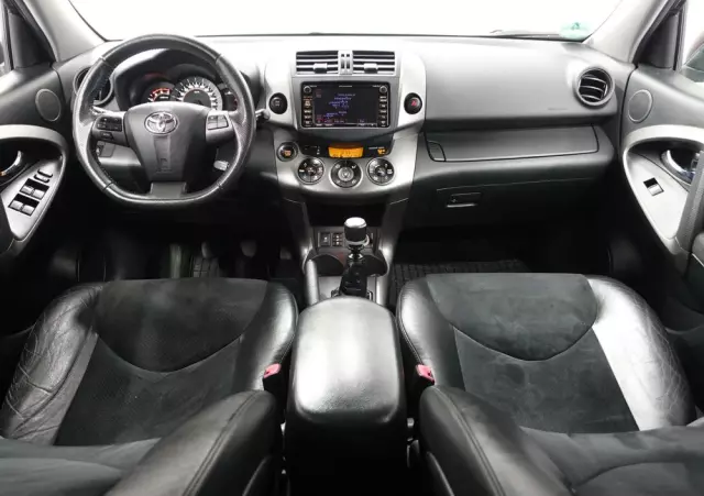TOYOTA RAV4 2.2 D-4D 4x4 Life