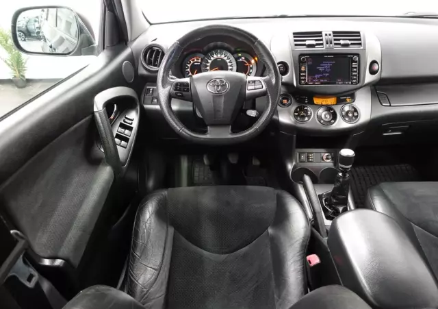 TOYOTA RAV4 2.2 D-4D 4x4 Life