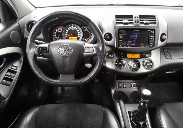 TOYOTA RAV4 2.2 D-4D 4x4 Life