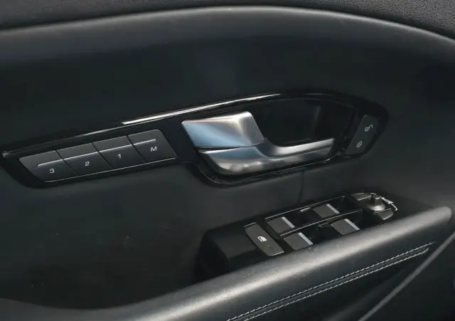 LAND ROVER Range Rover Evoque TD4 Autobiography