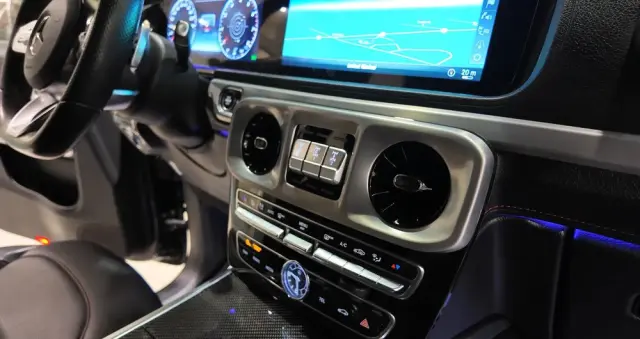 MERCEDES-BENZ Klasa G 500 9G-TRONIC Exclusive