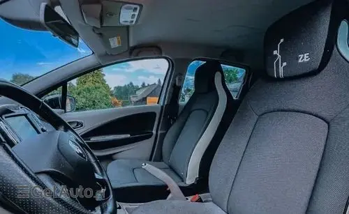 RENAULT Zoe 