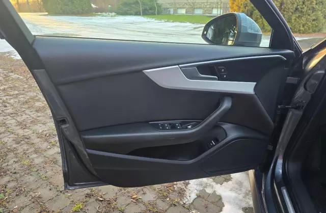 AUDI A4 2.0 TDI (190 KM) quattro S tronic