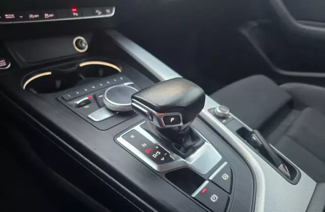 AUDI A4 2.0 TDI (190 KM) quattro S tronic