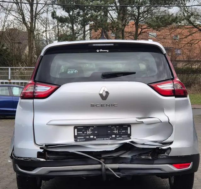 RENAULT Grand Scenic 