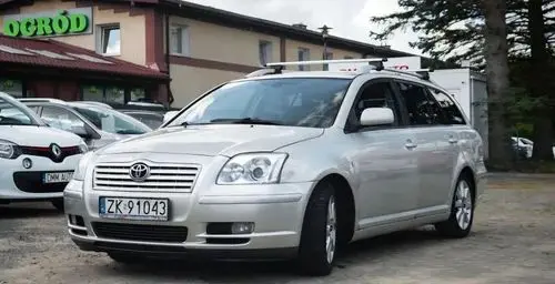 TOYOTA Avensis 
