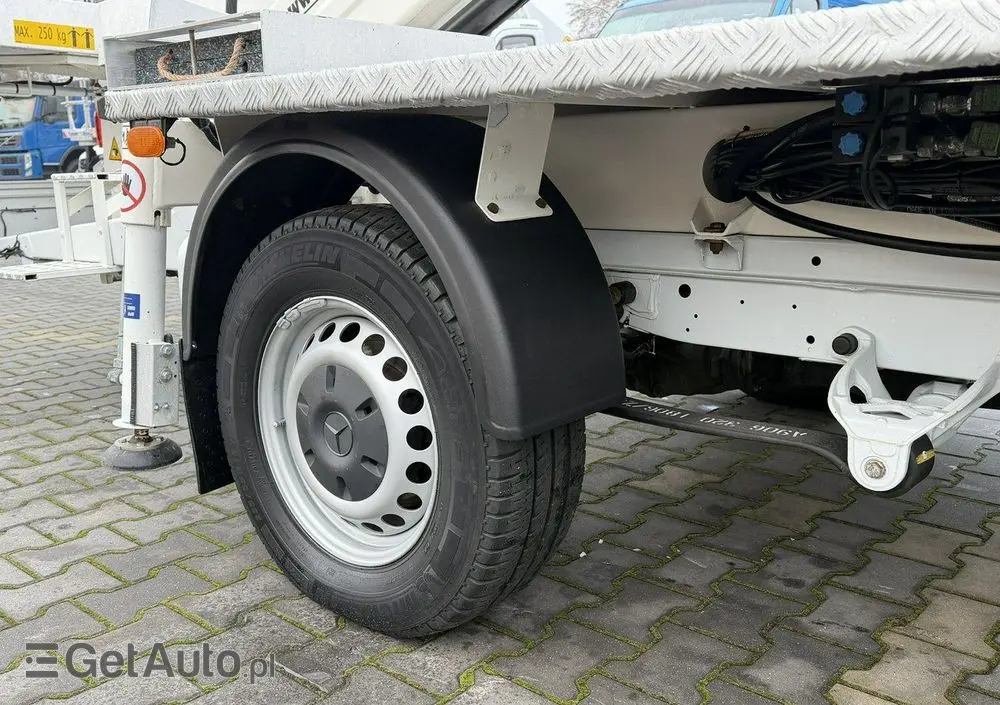 MERCEDES-BENZ Sprinter 