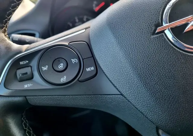 OPEL Crossland X 1.2 Innovation