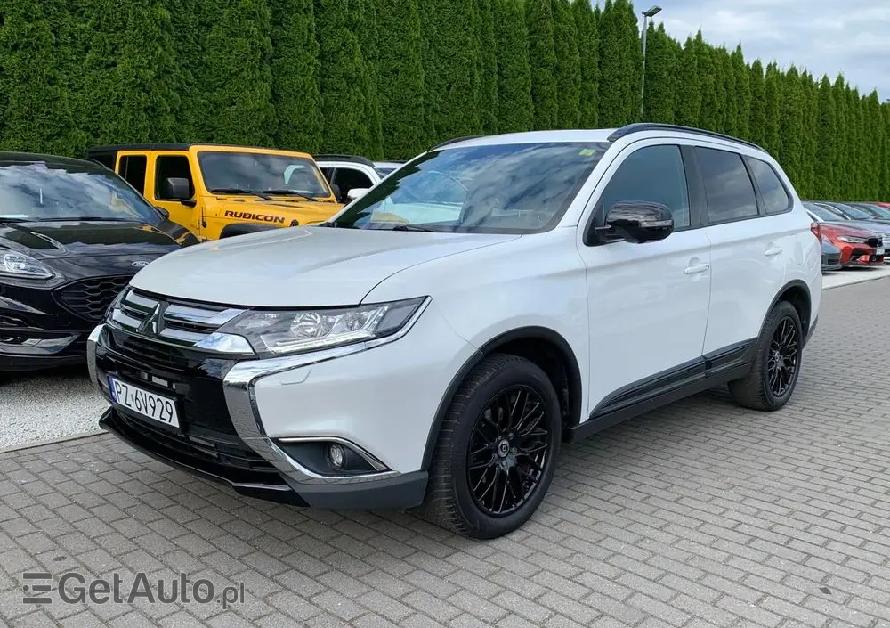 MITSUBISHI Outlander 2.0 2WD CVT Diamant Edition+