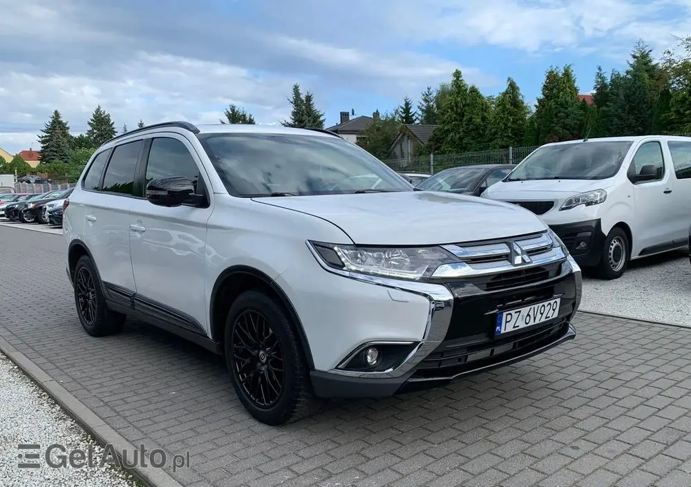 MITSUBISHI Outlander 2.0 2WD CVT Diamant Edition+