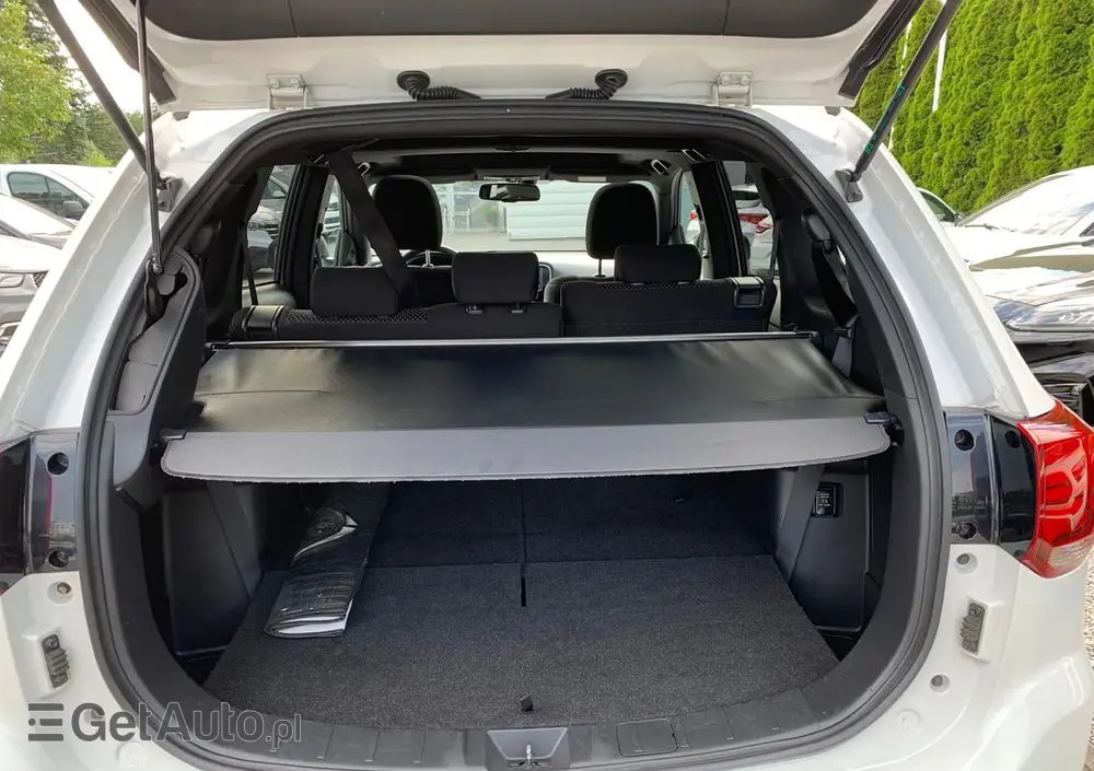 MITSUBISHI Outlander 2.0 2WD CVT Diamant Edition+