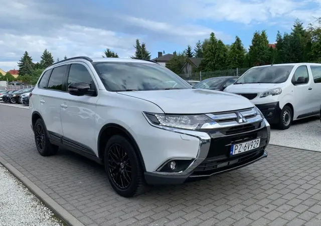 MITSUBISHI Outlander 2.0 2WD CVT Diamant Edition+