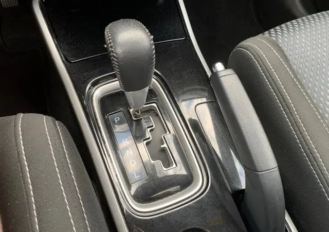 MITSUBISHI Outlander 2.0 2WD CVT Diamant Edition+