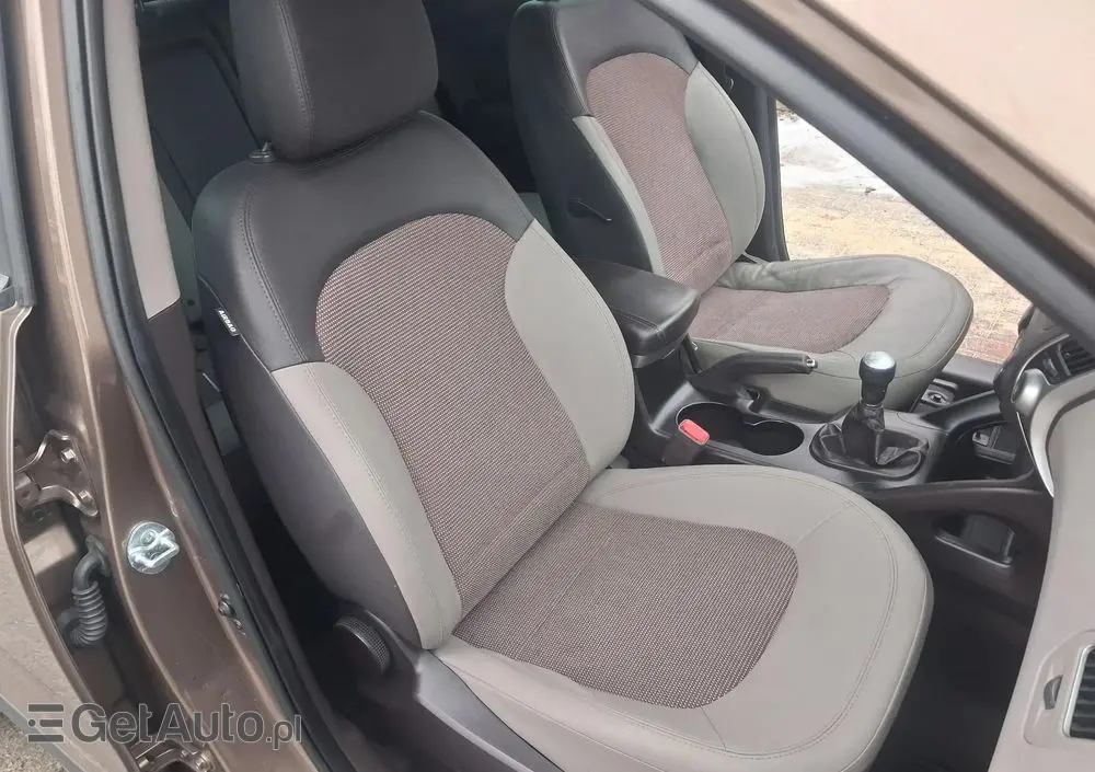 HYUNDAI Ix35 2.0 Premium 2WD