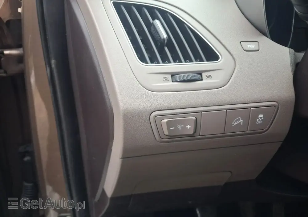HYUNDAI Ix35 2.0 Premium 2WD