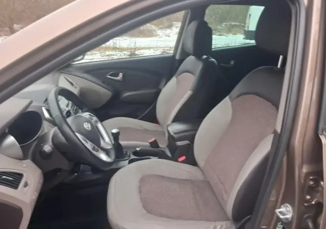 HYUNDAI Ix35 2.0 Premium 2WD