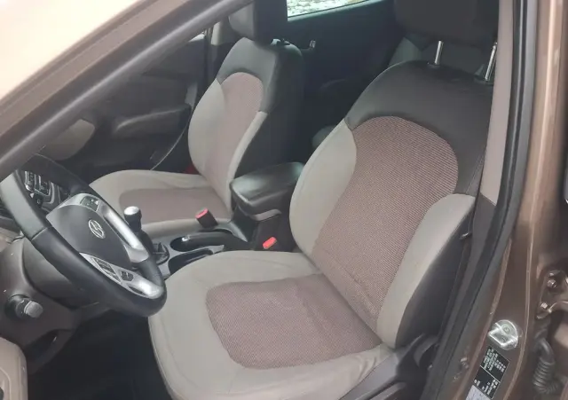 HYUNDAI Ix35 2.0 Premium 2WD