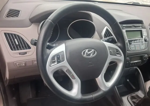 HYUNDAI Ix35 2.0 Premium 2WD