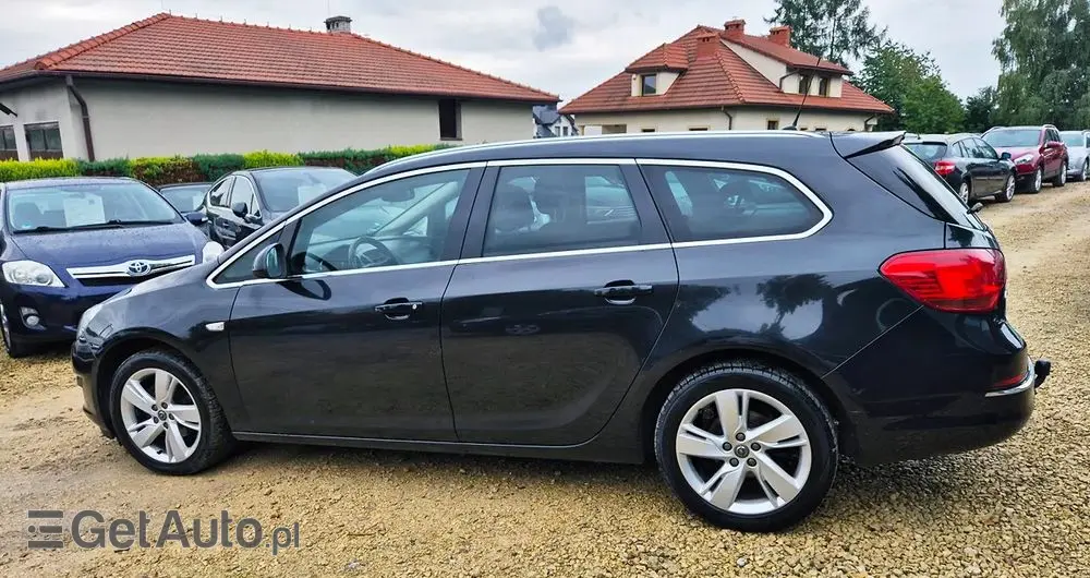 OPEL Astra 1.4 Turbo Color Edition