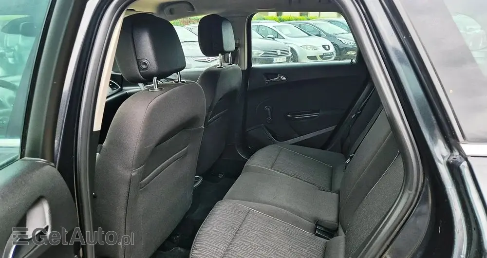 OPEL Astra 1.4 Turbo Color Edition