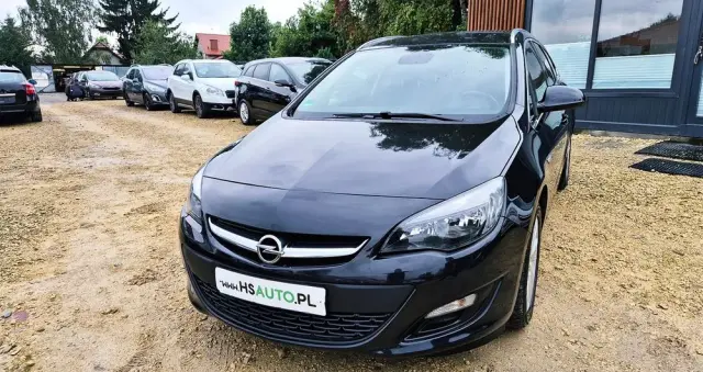 OPEL Astra 1.4 Turbo Color Edition