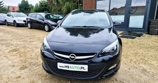 OPEL Astra 1.4 Turbo Color Edition