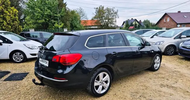 OPEL Astra 1.4 Turbo Color Edition