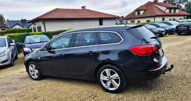 OPEL Astra 1.4 Turbo Color Edition