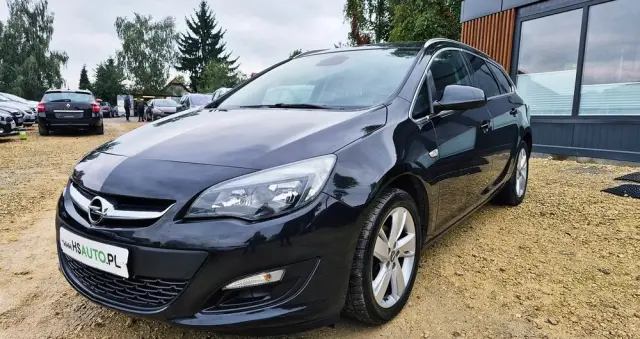 OPEL Astra 1.4 Turbo Color Edition