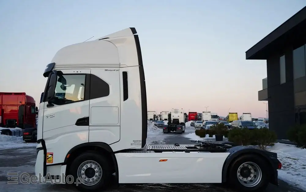 IVECO S-WAY / 530 / RETARDER / KLIMA POSTOJOWA / 