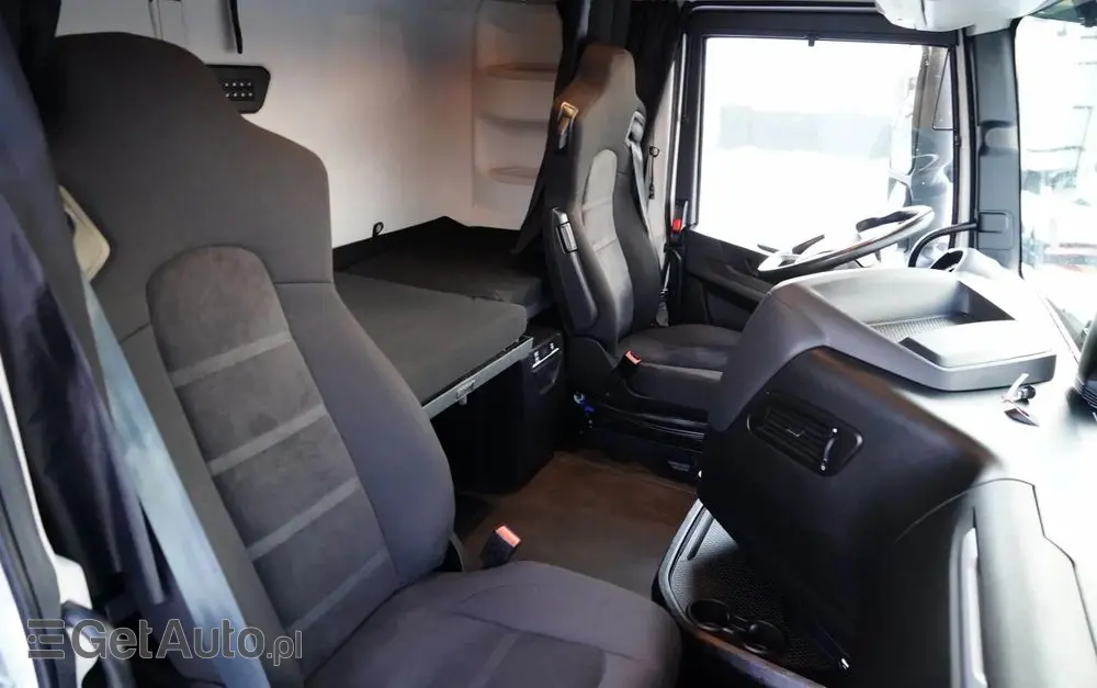 IVECO S-WAY / 530 / RETARDER / KLIMA POSTOJOWA / 