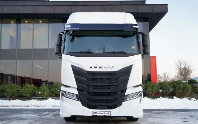 IVECO S-WAY / 530 / RETARDER / KLIMA POSTOJOWA / 