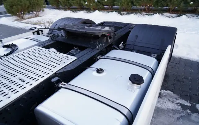 IVECO S-WAY / 530 / RETARDER / KLIMA POSTOJOWA / 