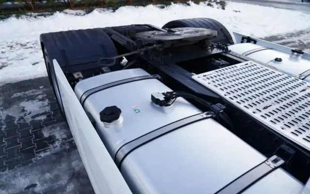 IVECO S-WAY / 530 / RETARDER / KLIMA POSTOJOWA / 