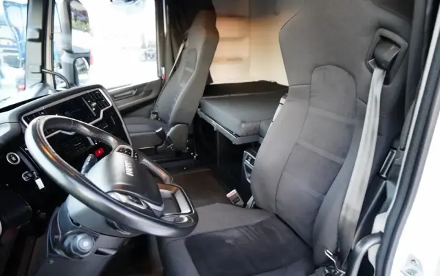 IVECO S-WAY / 530 / RETARDER / KLIMA POSTOJOWA / 