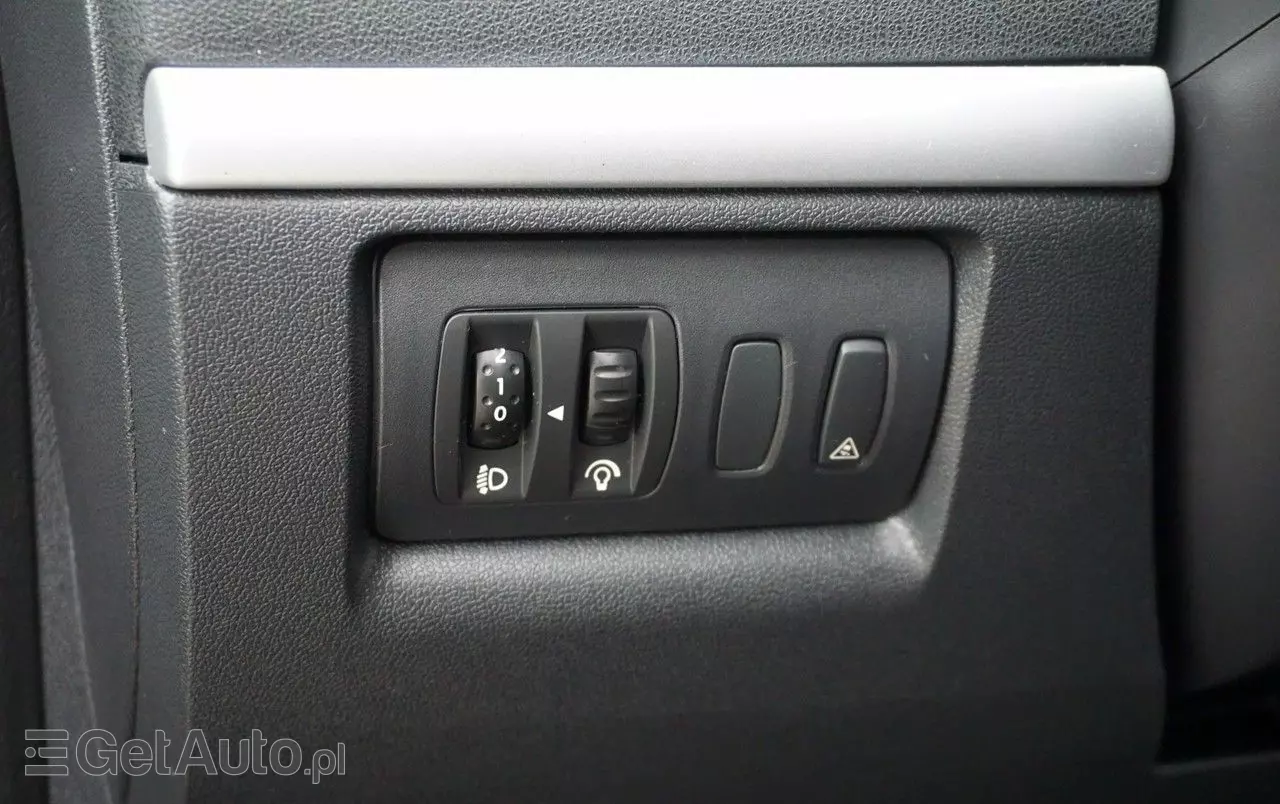 RENAULT Clio 1.2 TCE Authentique