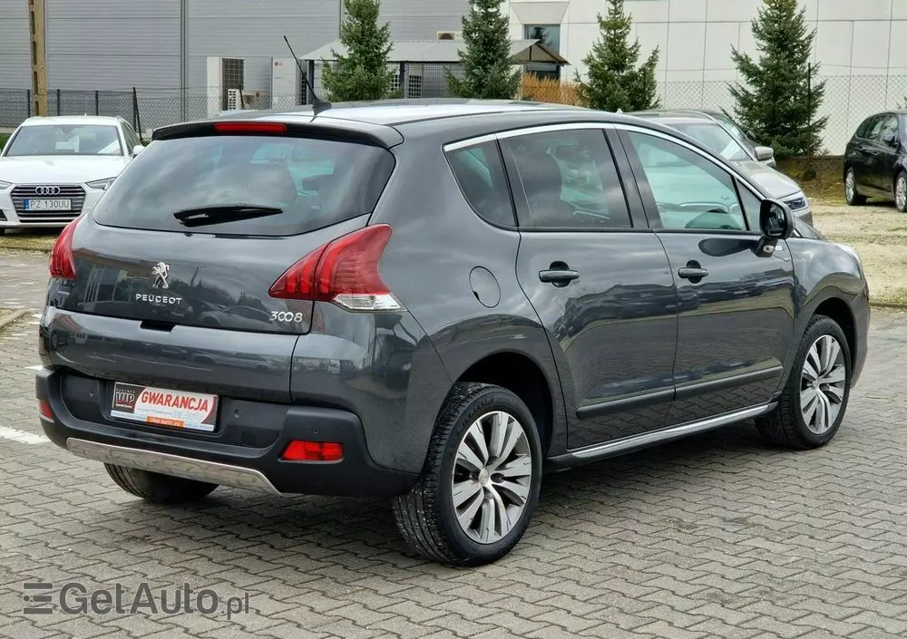 PEUGEOT 3008 