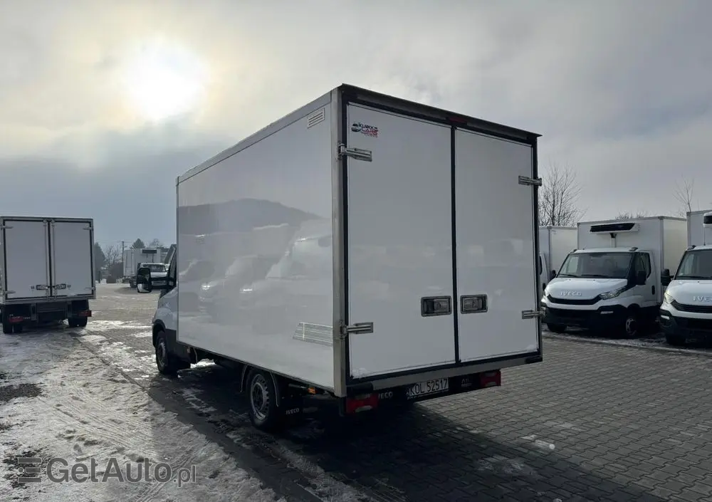 IVECO DAILY 35S14,35S15,35S16,35S17,KILKA SZTUK IZOTERMY CHLODNIE PODWOZIA DO ZABUDOWY KIPRY WYWROTKI KILKANASCIE SZTUK 
