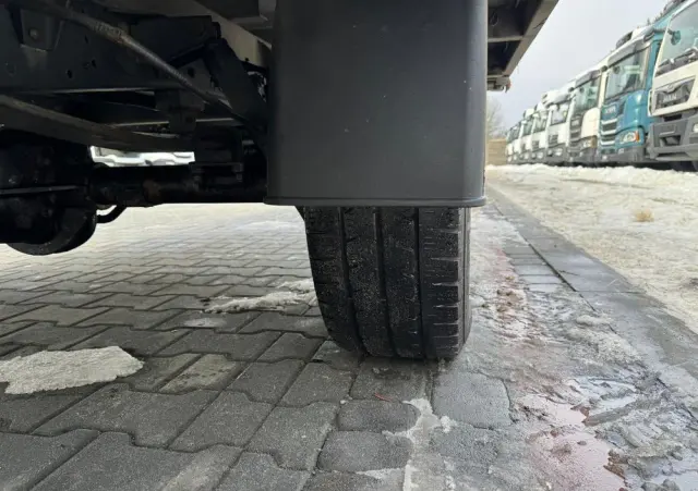 IVECO DAILY 35S14,35S15,35S16,35S17,KILKA SZTUK IZOTERMY CHLODNIE PODWOZIA DO ZABUDOWY KIPRY WYWROTKI KILKANASCIE SZTUK 