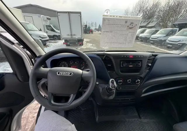 IVECO DAILY 35S14,35S15,35S16,35S17,KILKA SZTUK IZOTERMY CHLODNIE PODWOZIA DO ZABUDOWY KIPRY WYWROTKI KILKANASCIE SZTUK 