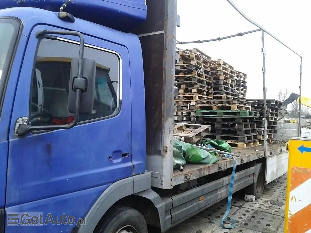 MERCEDES-BENZ Atego 812 