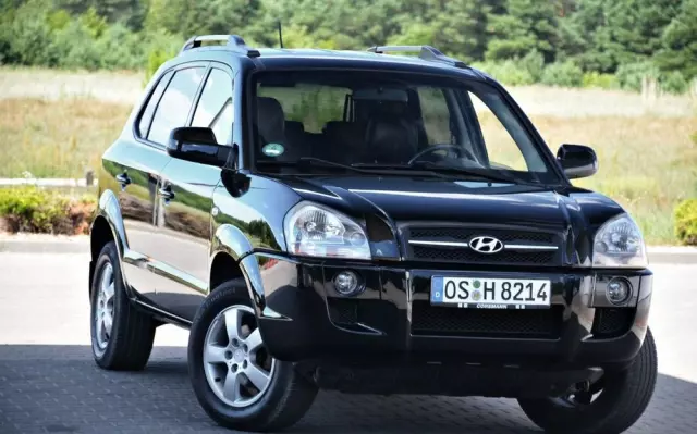 HYUNDAI Tucson 