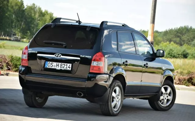 HYUNDAI Tucson 