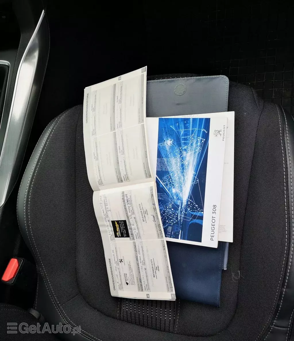 PEUGEOT 308 