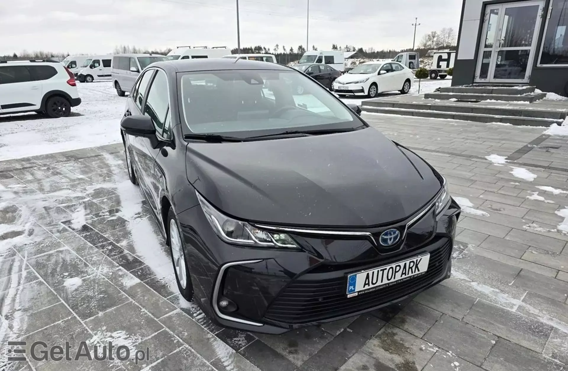 TOYOTA Corolla 1.8i (140 KM) CVT