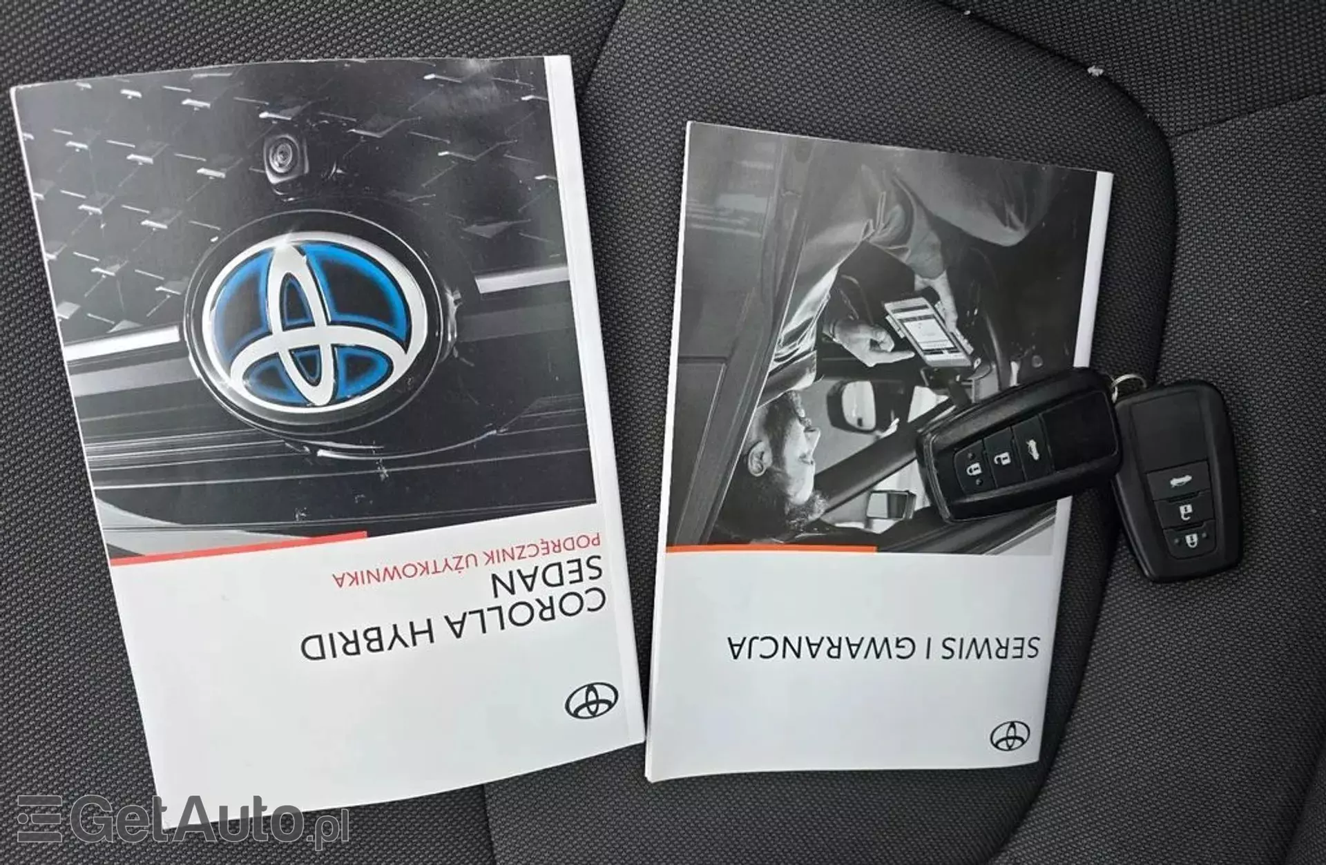 TOYOTA Corolla 1.8i (140 KM) CVT