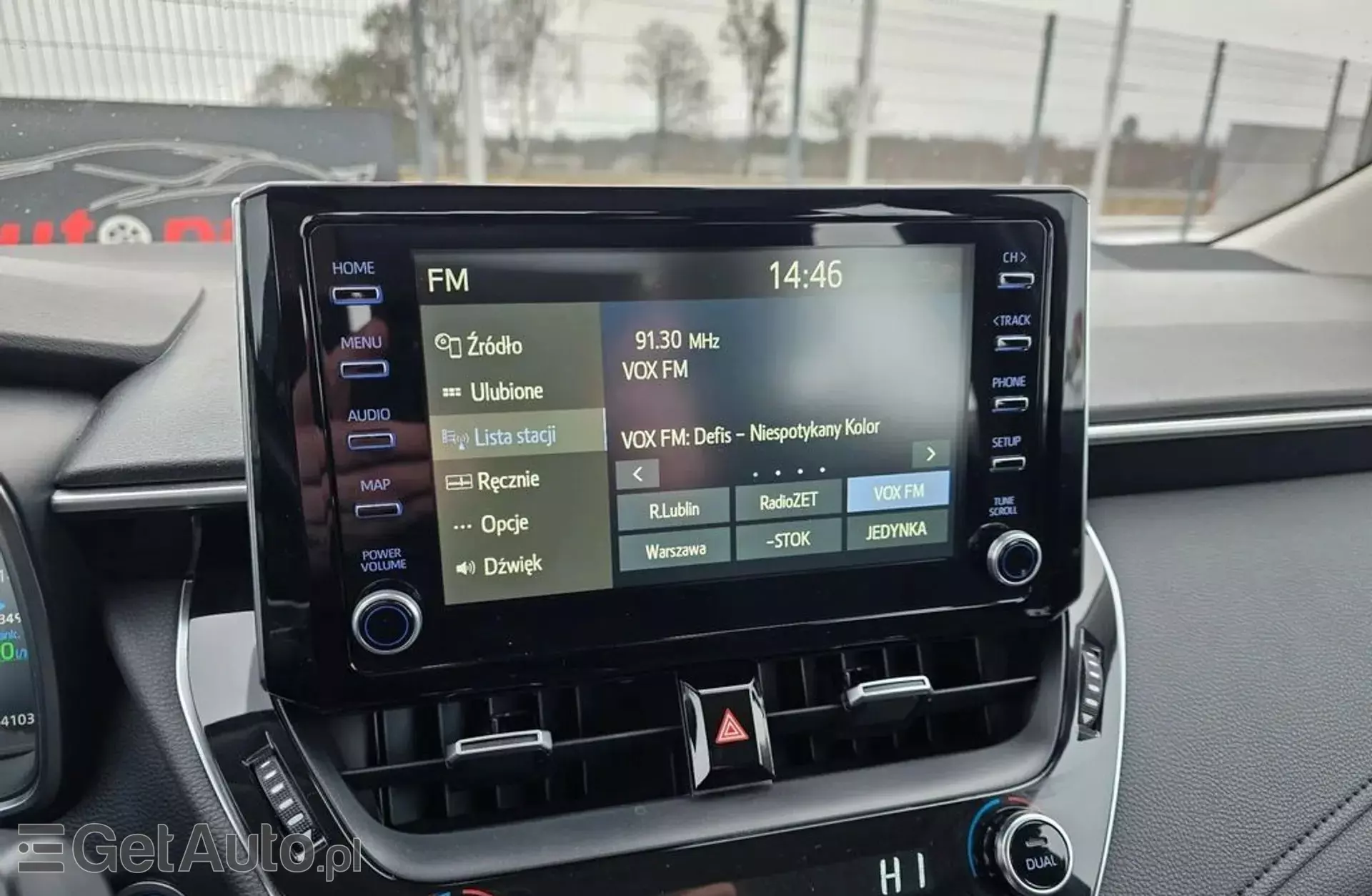 TOYOTA Corolla 1.8i (140 KM) CVT