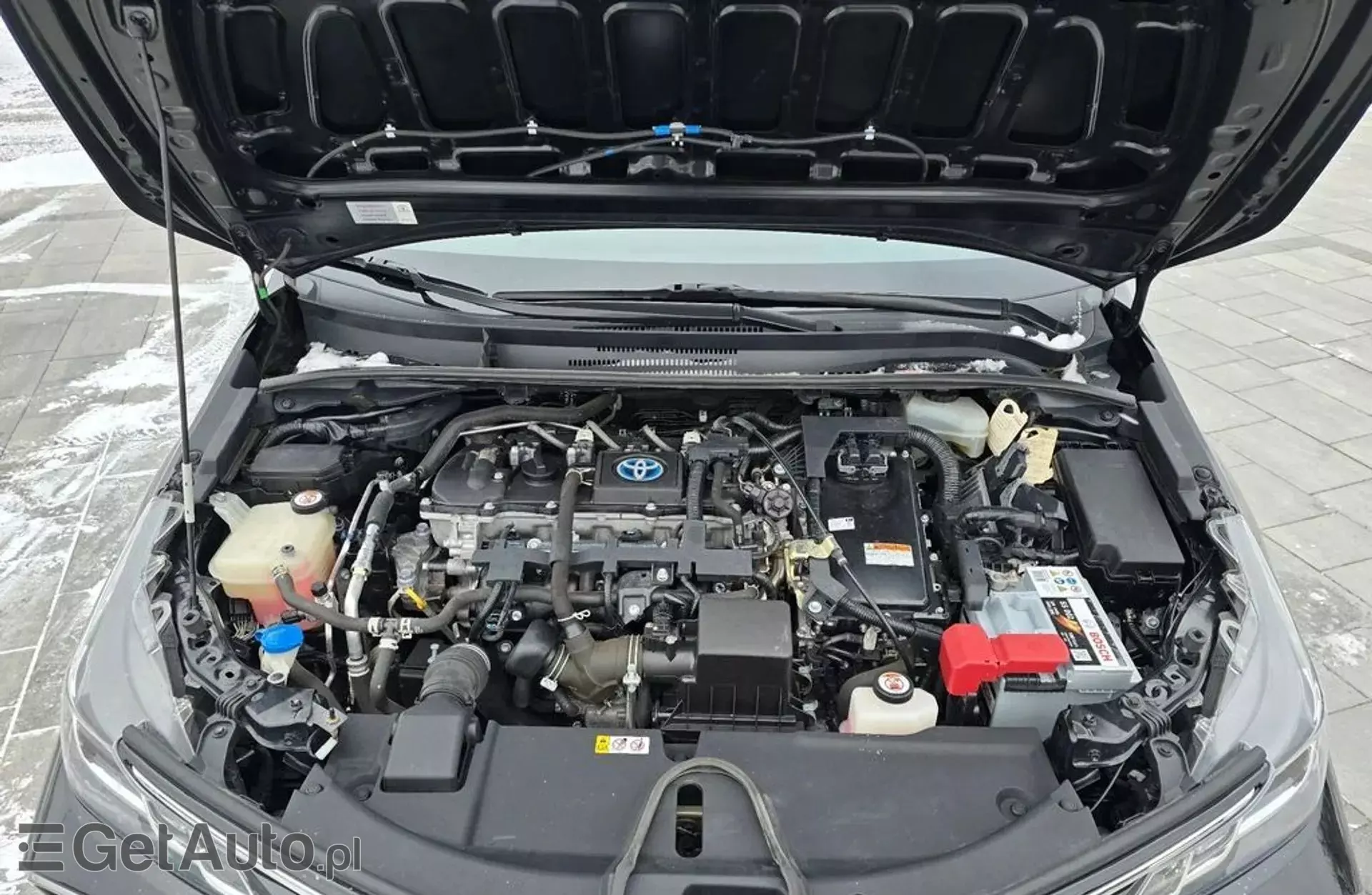 TOYOTA Corolla 1.8i (140 KM) CVT