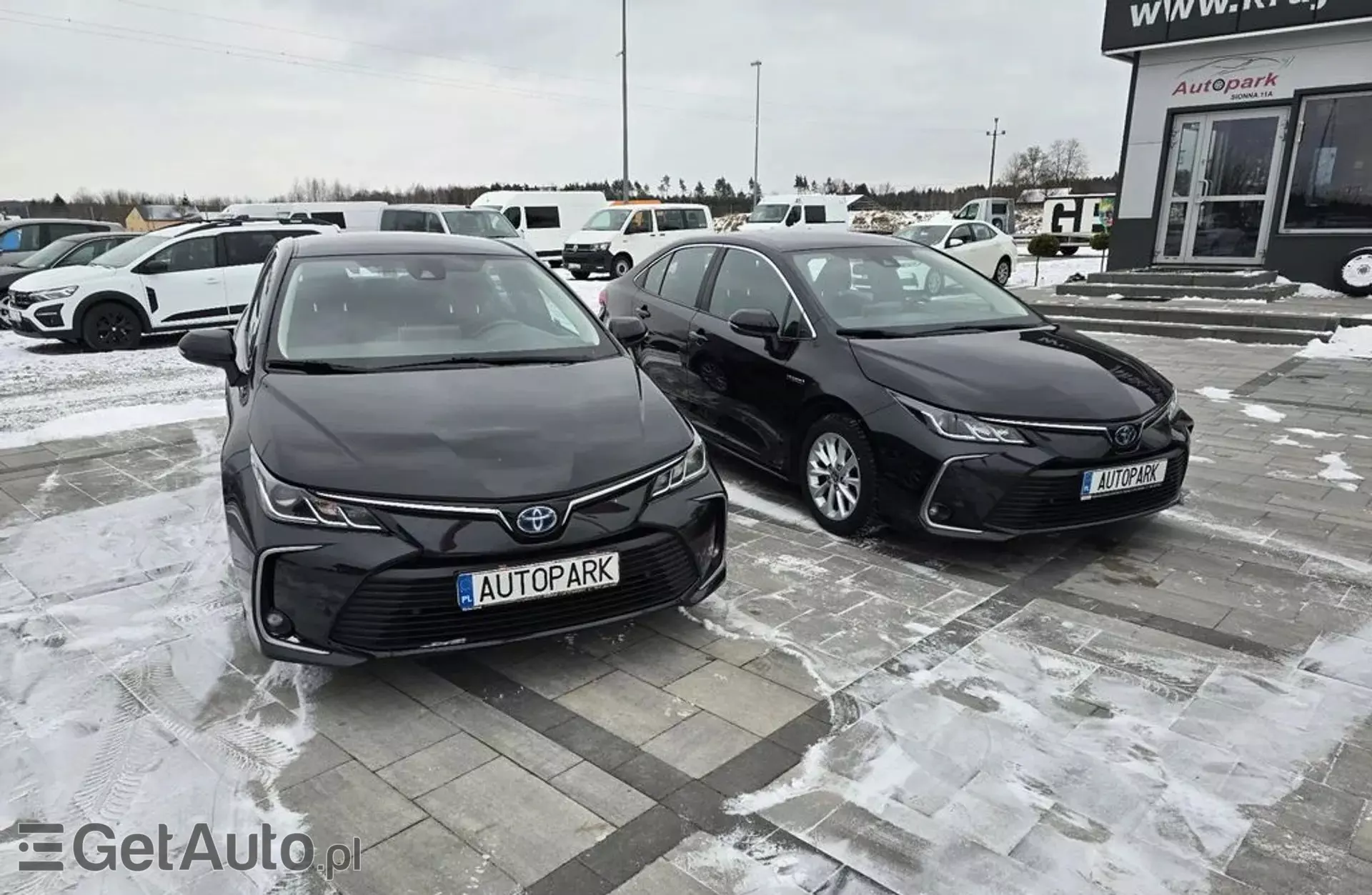 TOYOTA Corolla 1.8i (140 KM) CVT